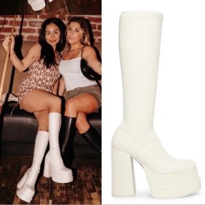 Steve Madden Cypress Y2K Off White NEW In Box Platform Boots knee high